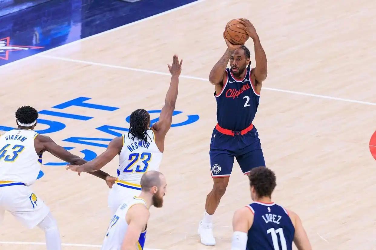 乐鱼官方网站-12+4+8+20！加兰主场首秀惊艳，替补快马轰23分，快船送鱼腩6连败