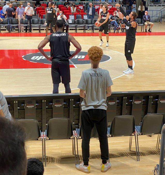 乐鱼官方网站-前勇士后卫因肠道感染身材走样 掉秤17磅骨瘦如柴