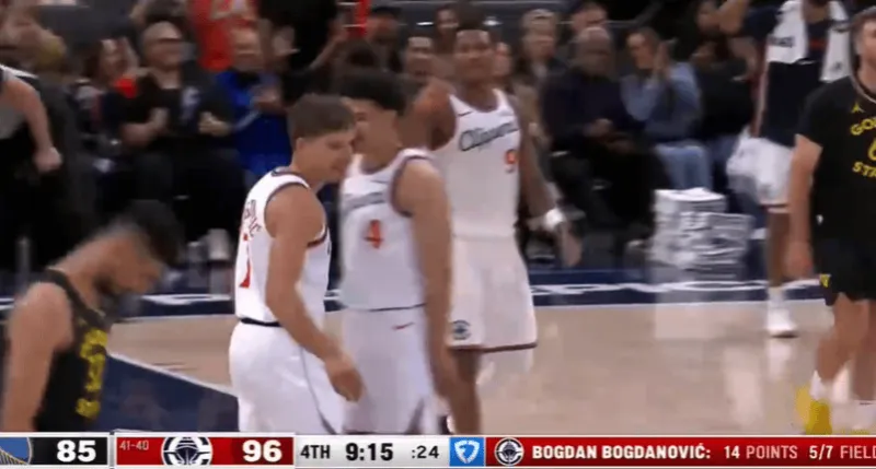 乐鱼网址-波格丹命中本场第四记三分，快船再次领先勇士到两位数分差